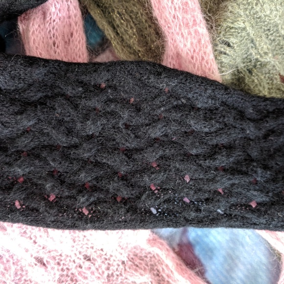 Three (3) Scarves - Picture 3 of 7